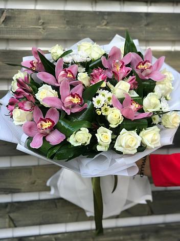Букет цветов из: Розы и Хризантемы в Тимофеевке