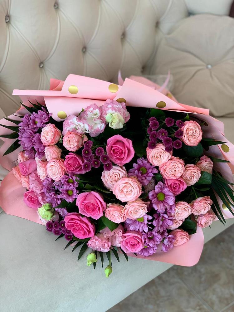 Букет цветов из: Хризантемы, Розы и Лизиантусы в Тимофеевке