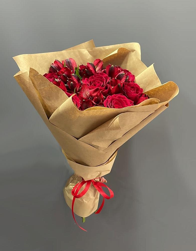 Букет цветов из: Альстромерии и Розы в Тимофеевке