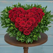 Цветочная композиция из Розы в виде сердца в Тимофеевке