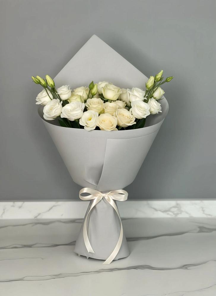 Букет цветов из: Розы и Лизиантусы в Тимофеевке