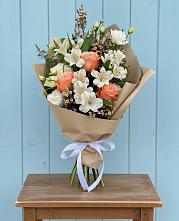 Букет цветов из:  Альстромерии, Лизиантусы, Розы и Хризантемы #REPLACE_PRED# Тимофеевке