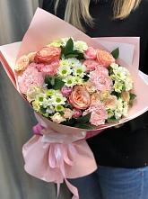 Букет нежные объятья в Тимофеевке Букет цветов из: Гвоздики, Розы и Хризантемы в Тимофеевке