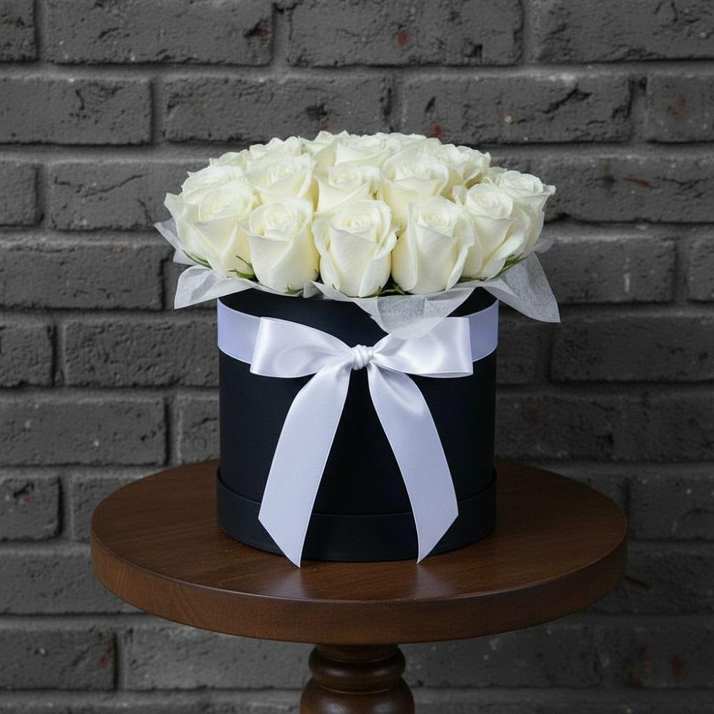 Цветочная композиция из Розы в шляпной коробке в Тимофеевке