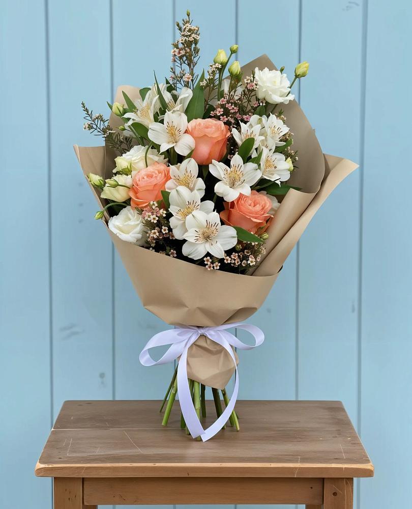 Букет цветов из: Альстромерии, Лизиантусы, Розы и Хризантемы в Тимофеевке