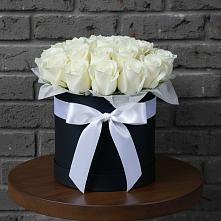 Цветочная композиция из Розы в шляпной коробке в Тимофеевке