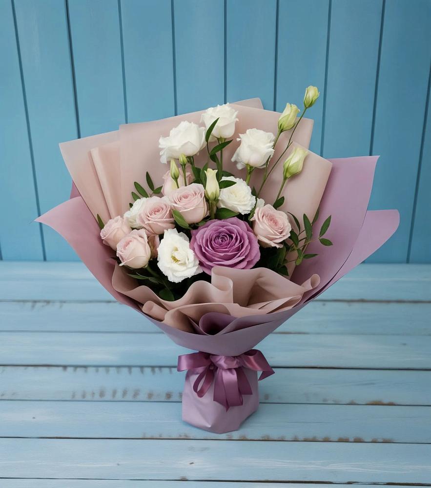 Букет цветов из: Розы и Лизиантусы в Тимофеевке